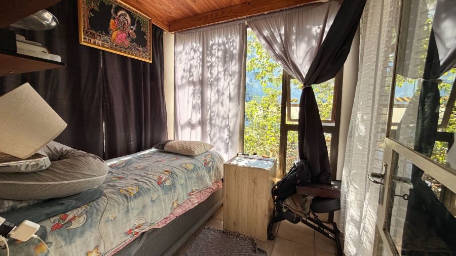 2 Bedroom Property for Sale in Kannoniers Park North West
